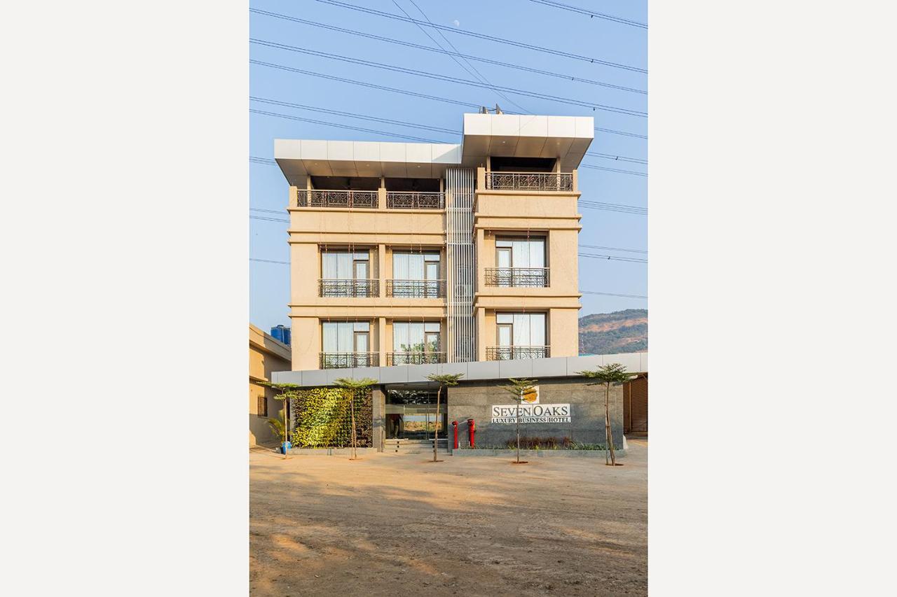 Hotel Seven Oaks Navi Mumbai Buitenkant foto
