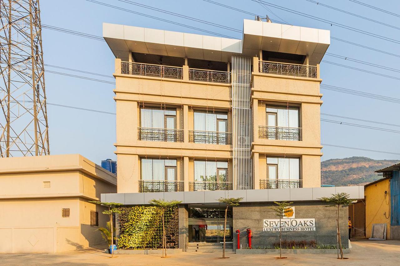 Hotel Seven Oaks Navi Mumbai Buitenkant foto